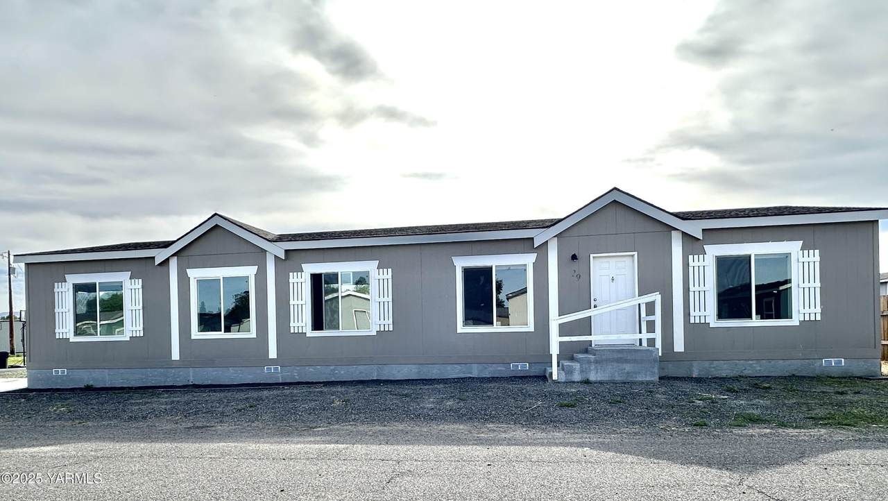2802 5th Ave - Photo 1