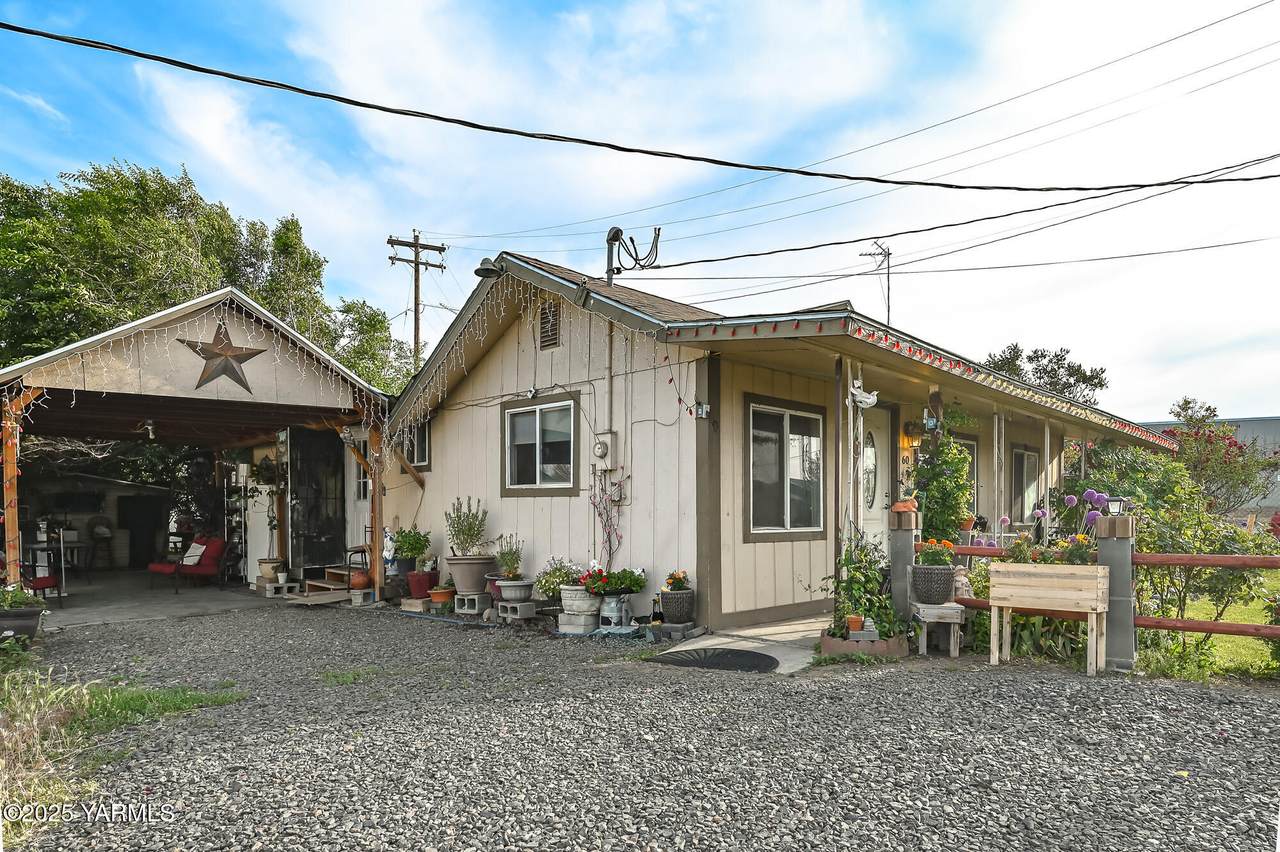 60 Cowiche City Rd - Photo 1