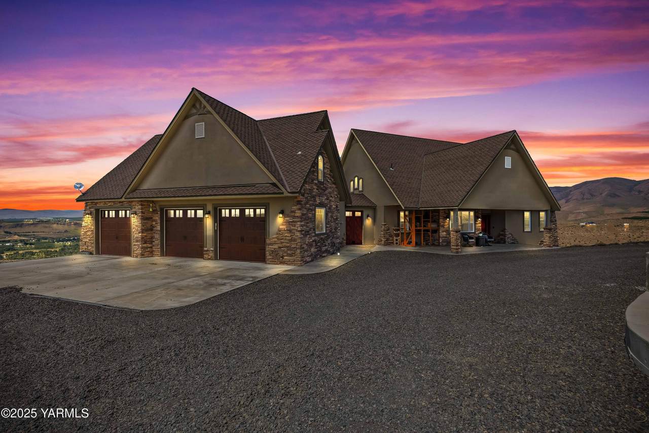 1000 Harvest View Dr - Photo 1