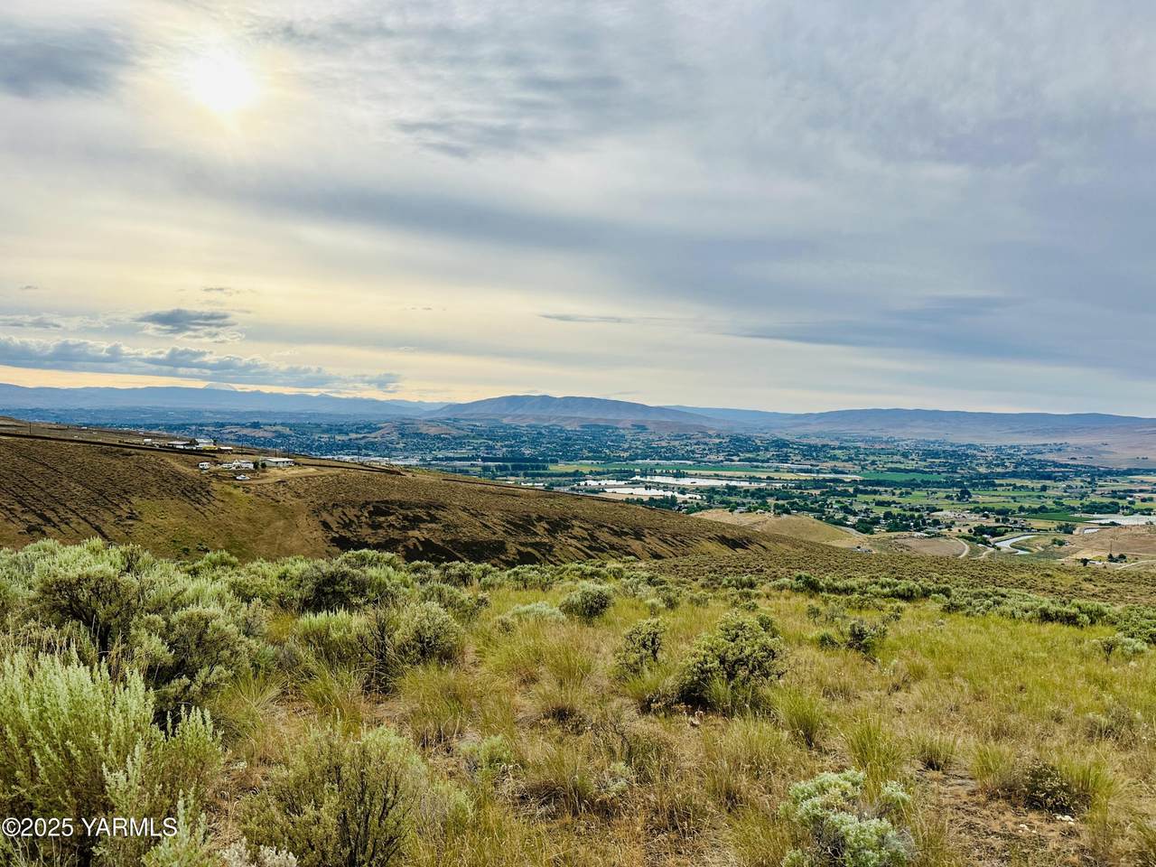 https://bt-photos.global.ssl.fastly.net/yakima/1280_boomver_1_25-1697-2.jpg