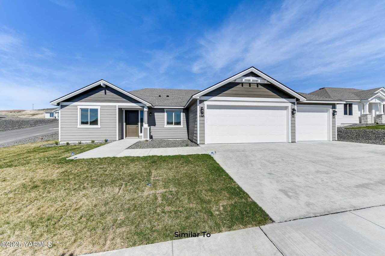 1611 Castlewood Ct - Photo 1