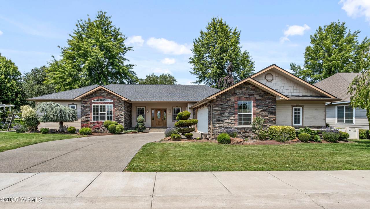 9303 Honeycrisp Ct - Photo 1