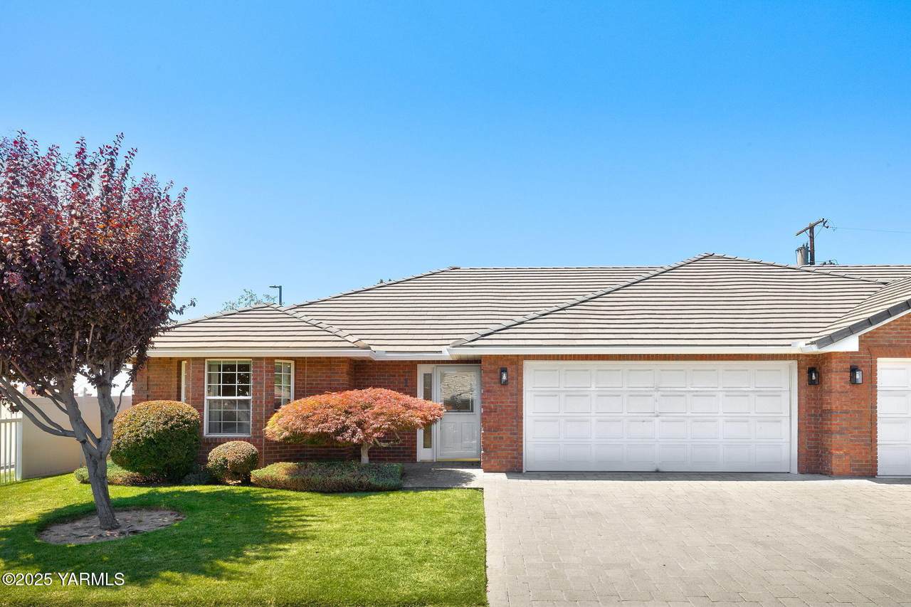 6119 Summitview Ave - Photo 1
