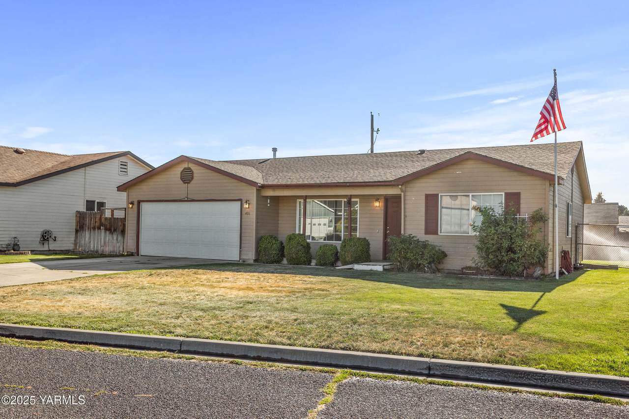 406 82nd Ave - Photo 1