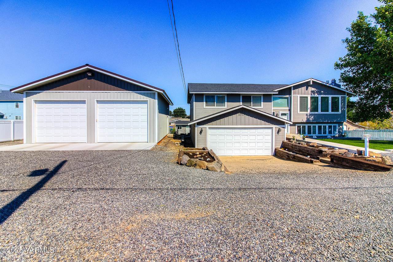 619 74th Ave - Photo 1