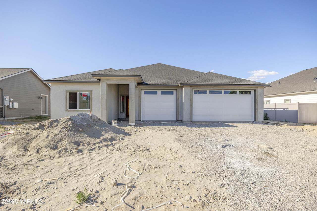 227 Schrute Rd - Photo 1
