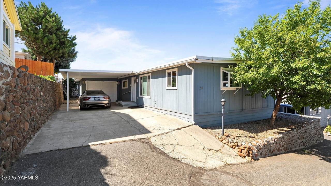 24 Leisure Hill Dr - Photo 1