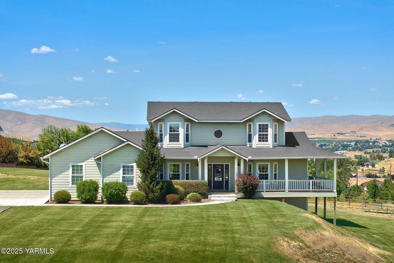 51 Oakwood Ln - Photo 1