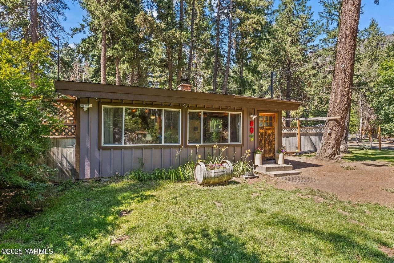 80 Deer Cove Ln - Photo 1