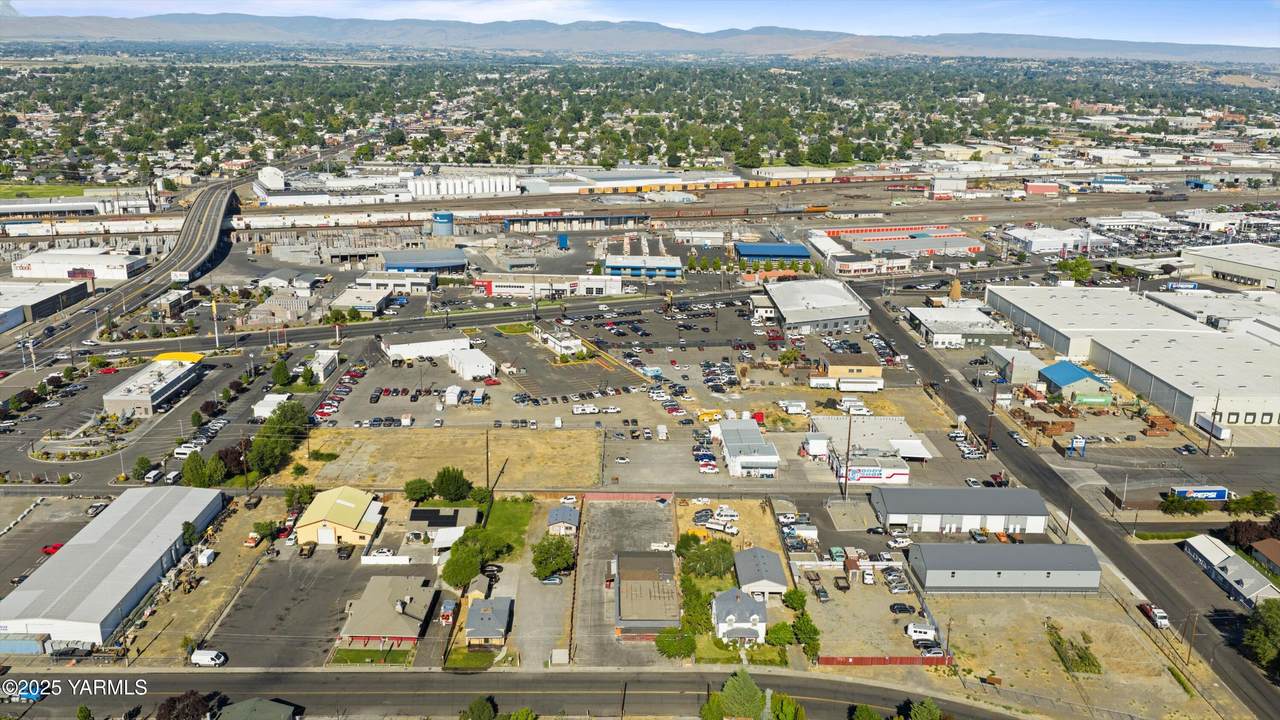 https://bt-photos.global.ssl.fastly.net/yakima/1280_boomver_1_25-1993-2.jpg