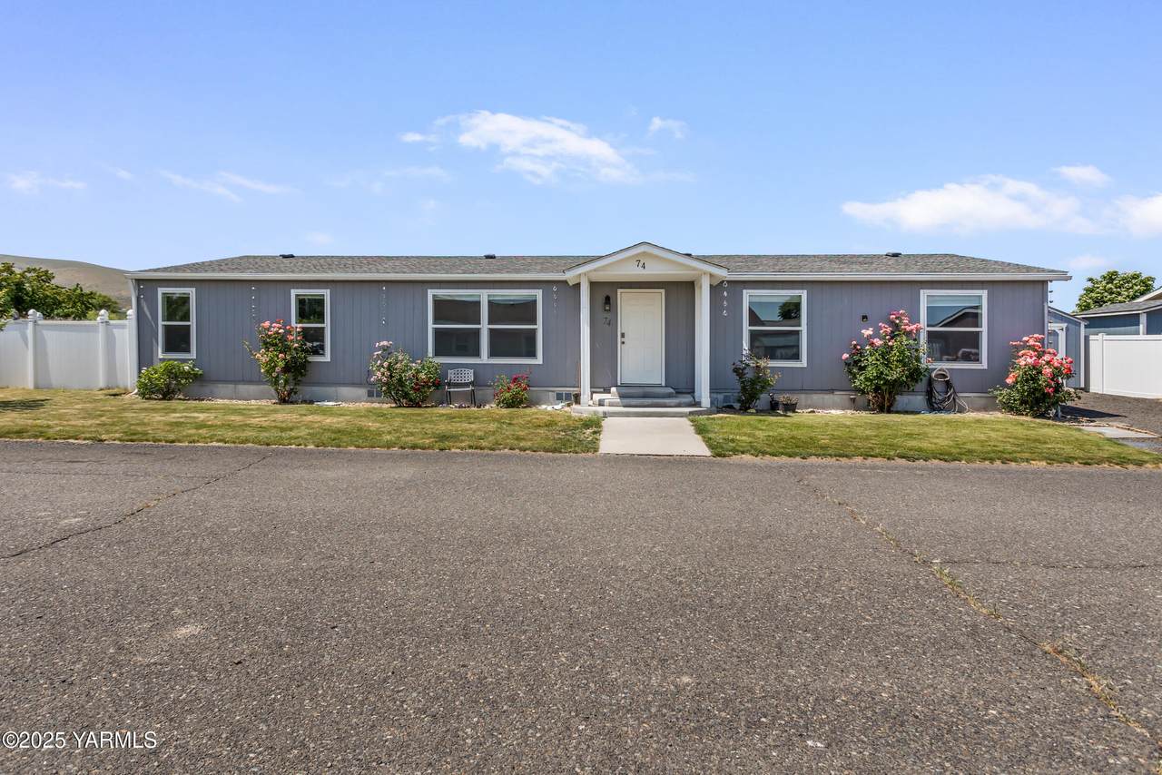 2802 5th Ave - Photo 1