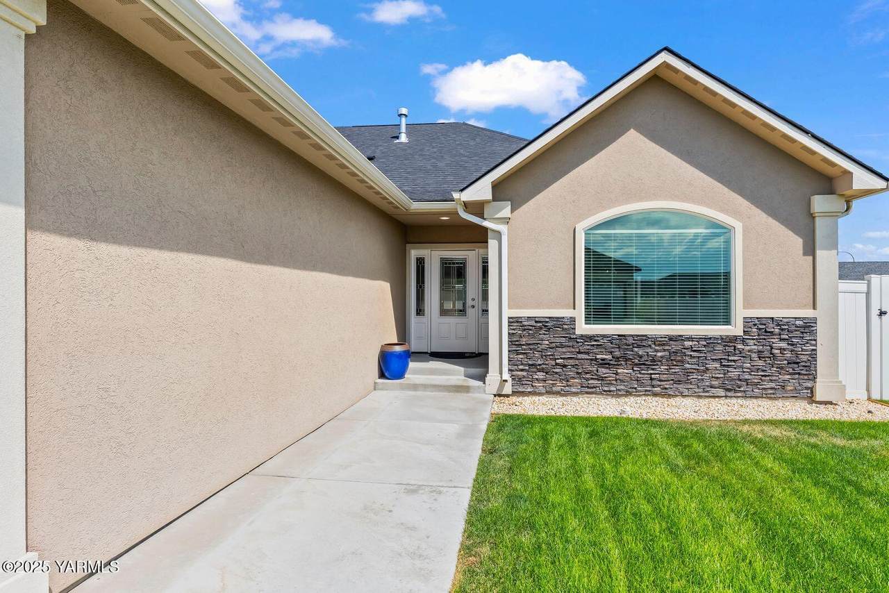 https://bt-photos.global.ssl.fastly.net/yakima/1280_boomver_1_25-2063-2.jpg