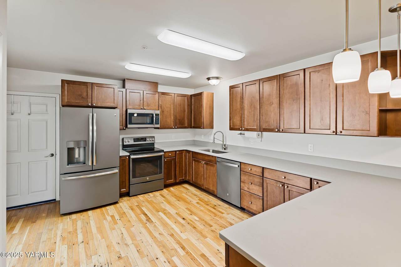 5701 Chestnut Ave - Photo 1