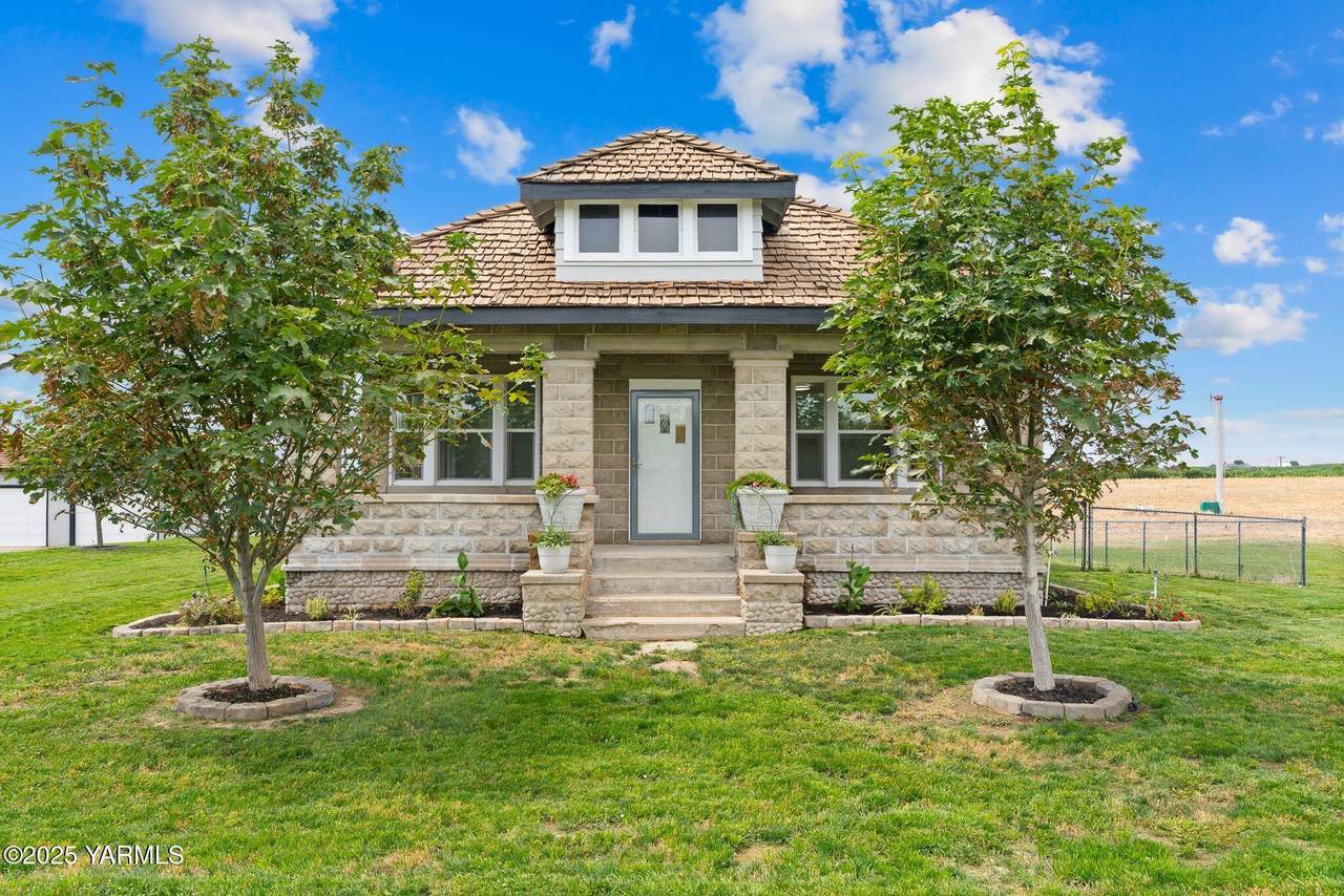 650 White Rd - Photo 1