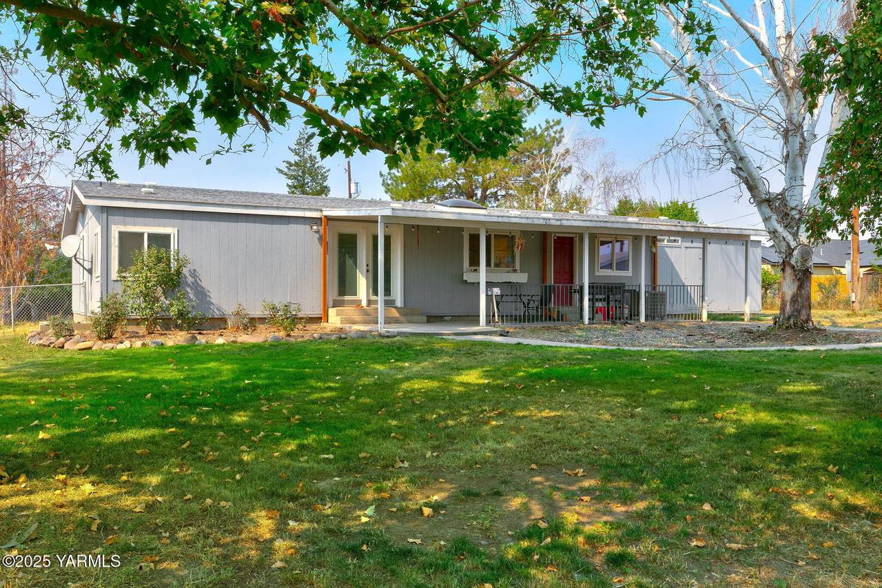 8351 Wenas Rd - Photo 1