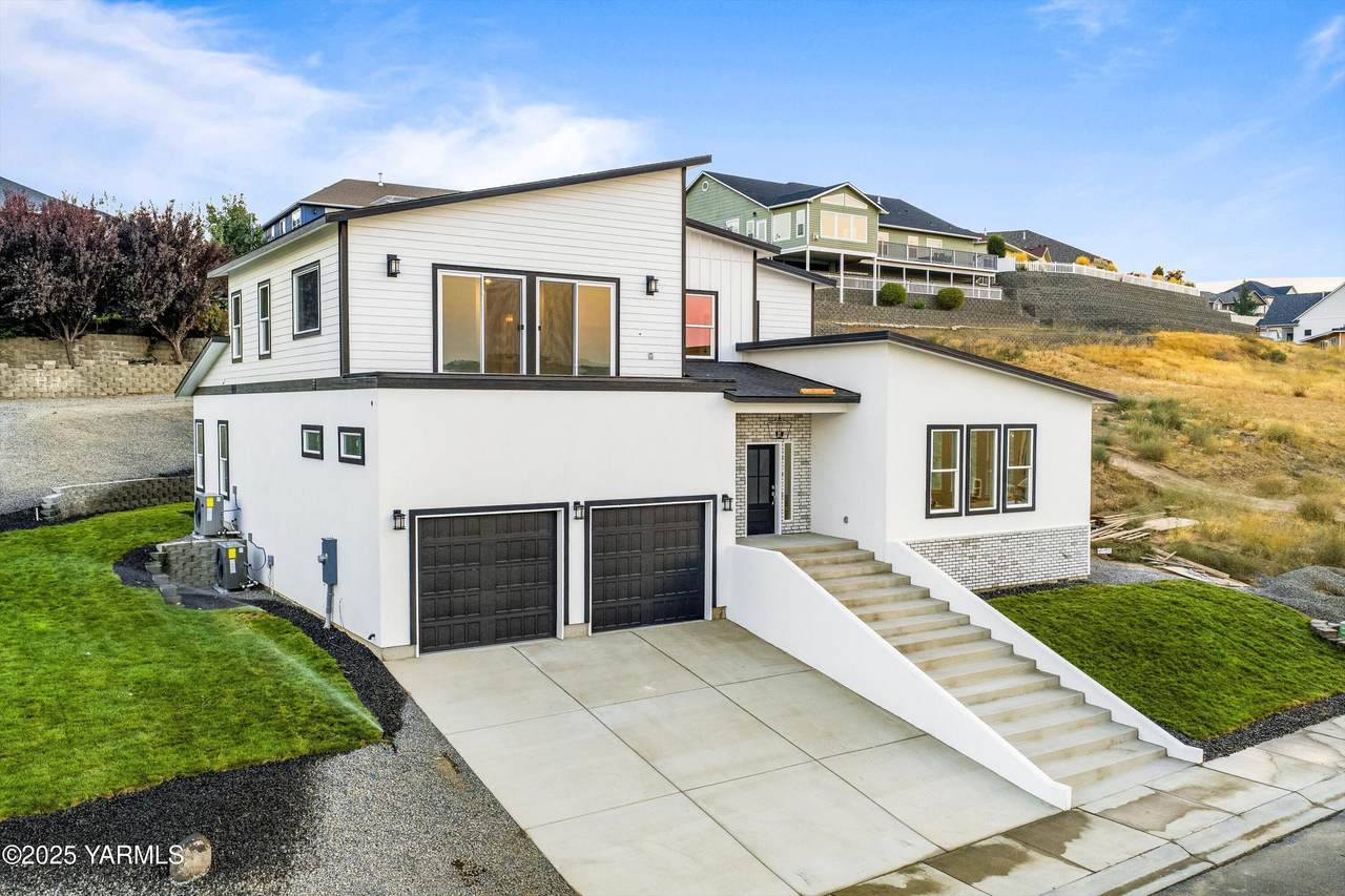 1106 Heritage Hills Ln - Photo 1