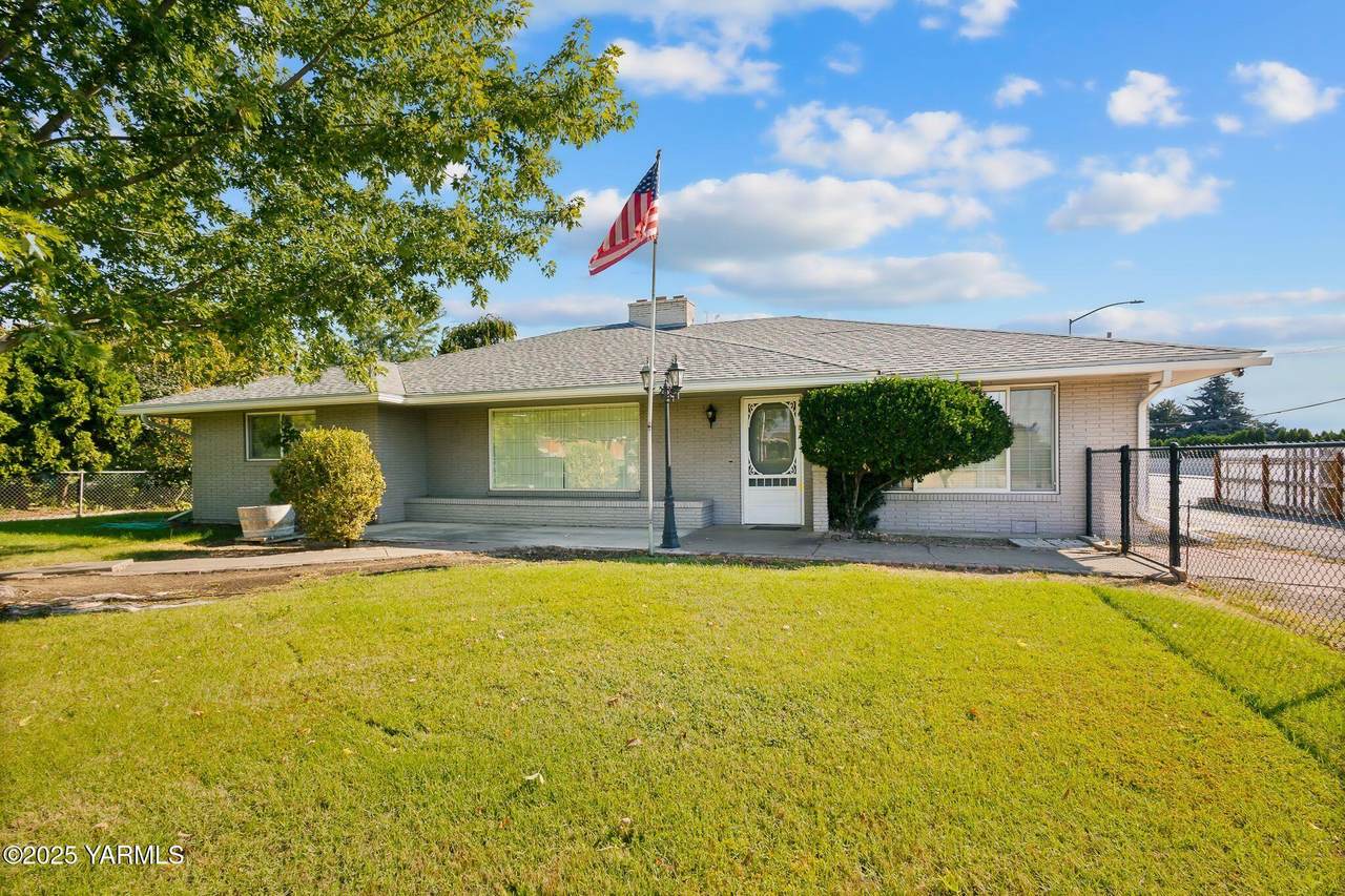 419 58th Ave - Photo 1