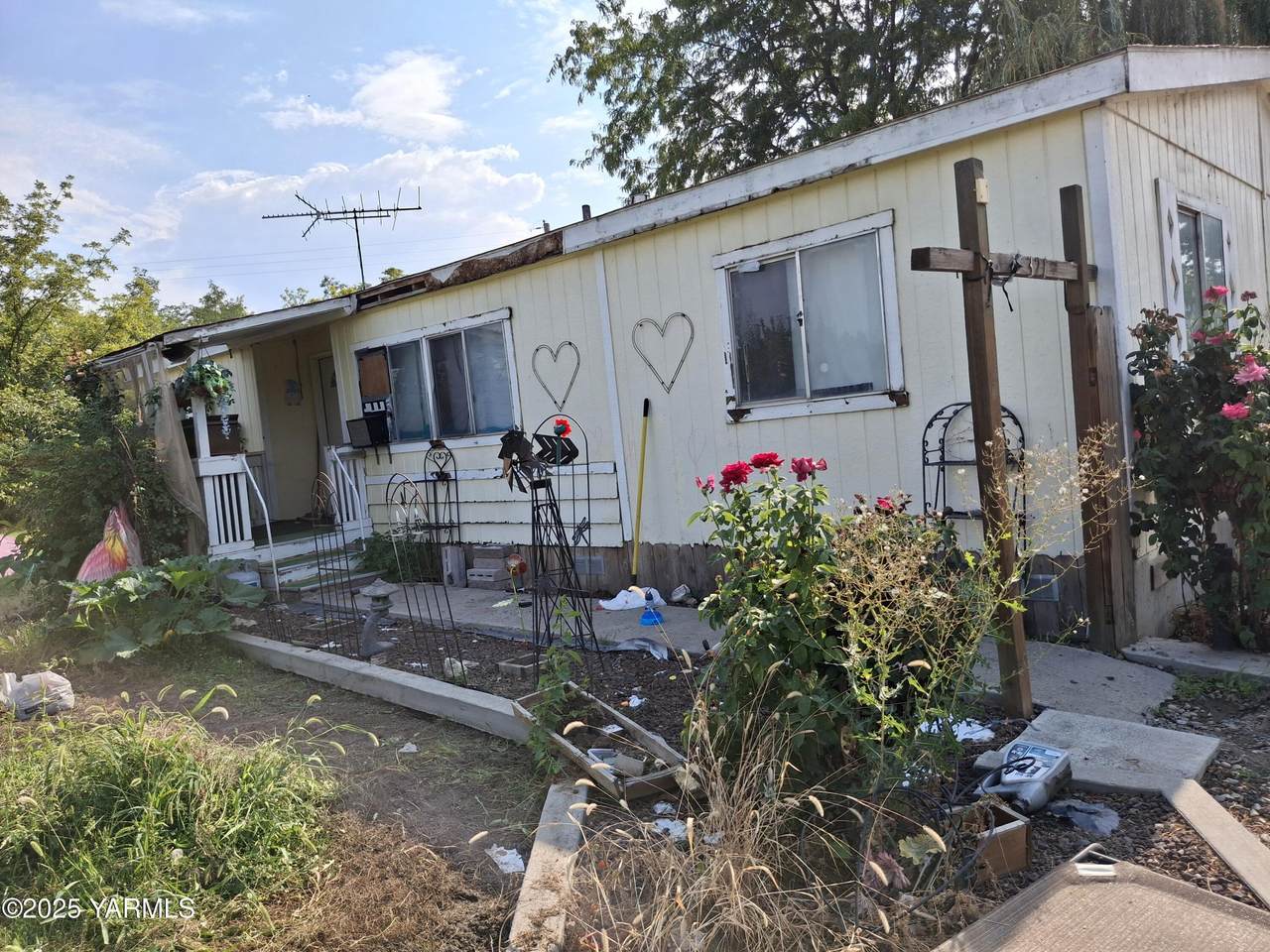 321 Blvd South Ave - Photo 1