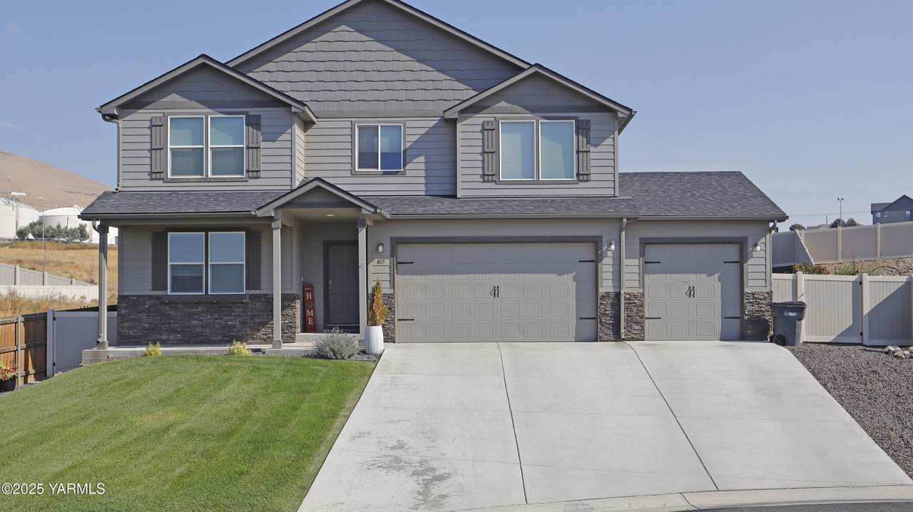 815 Topaz Ct - Photo 1