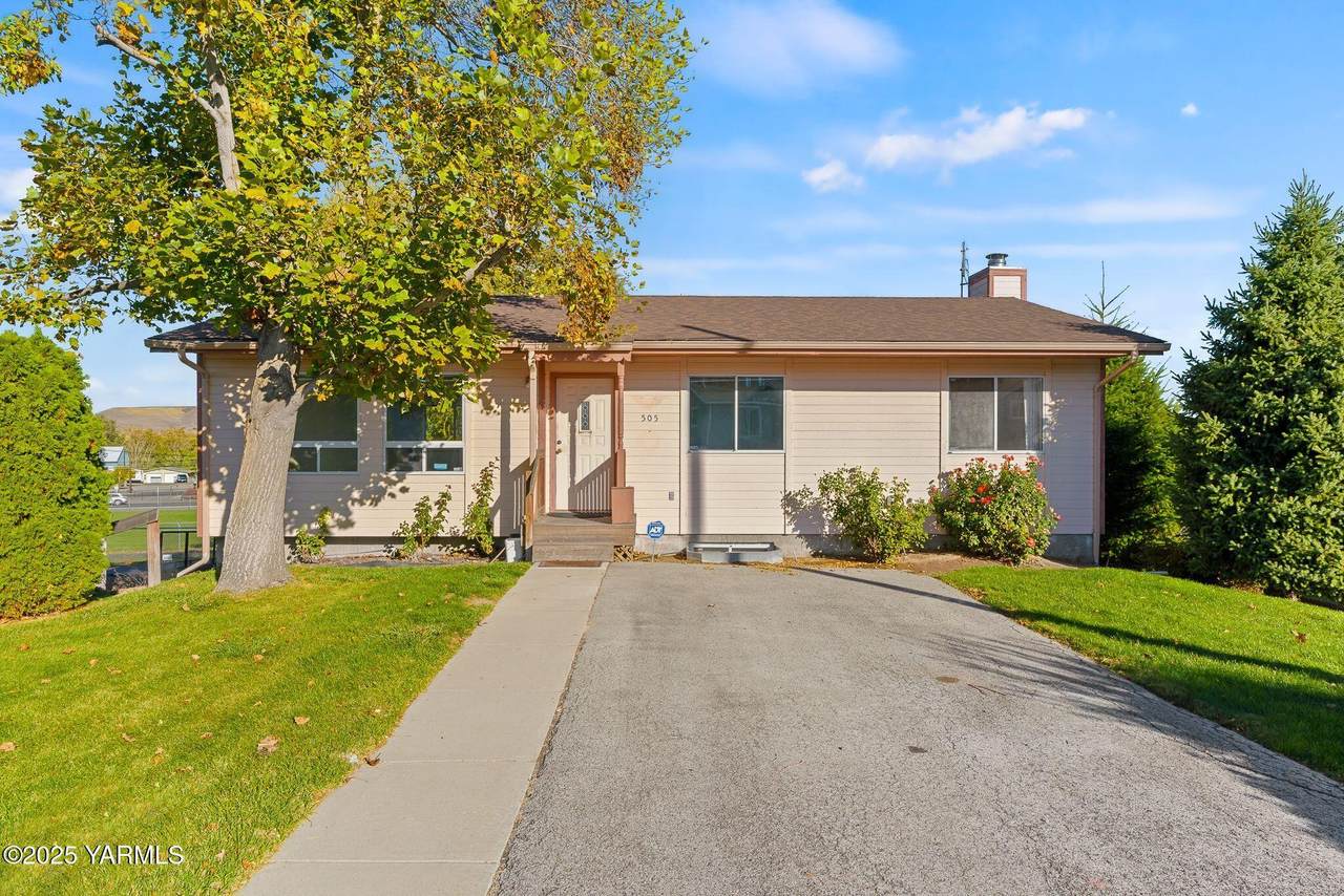 505 29th Pl - Photo 1