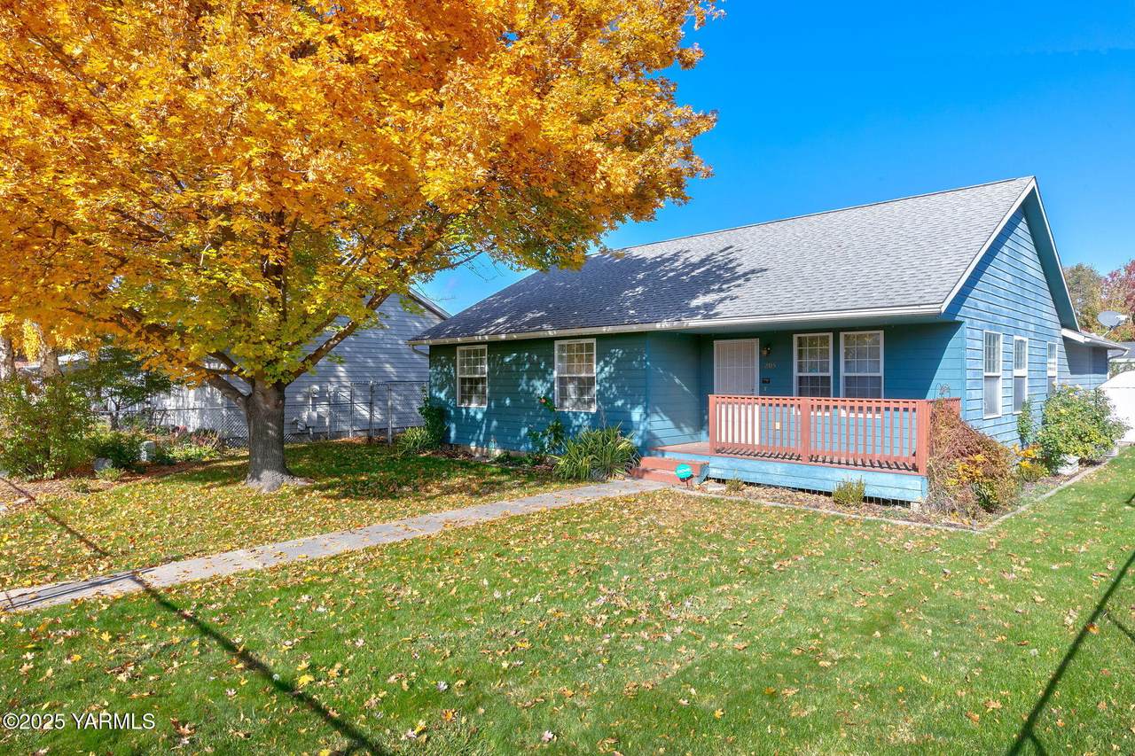 205 Seattle Ave - Photo 1