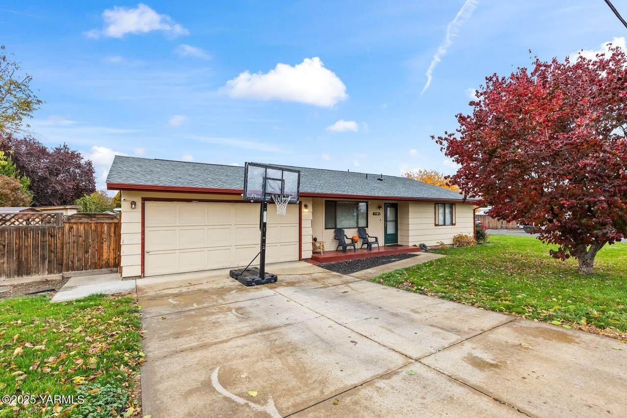 1503 27th Ave - Photo 1