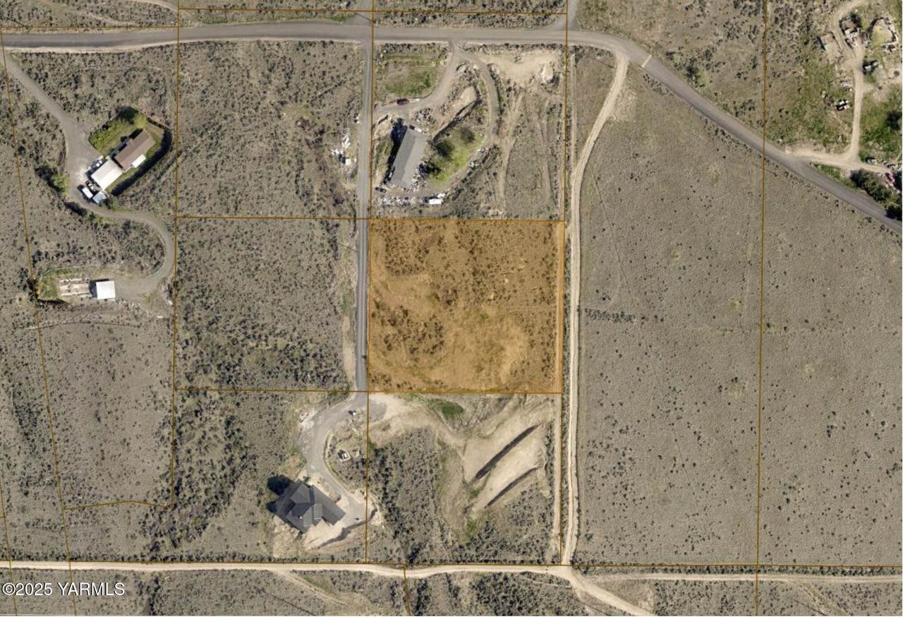 749 Sage Trail Rd - Photo 1