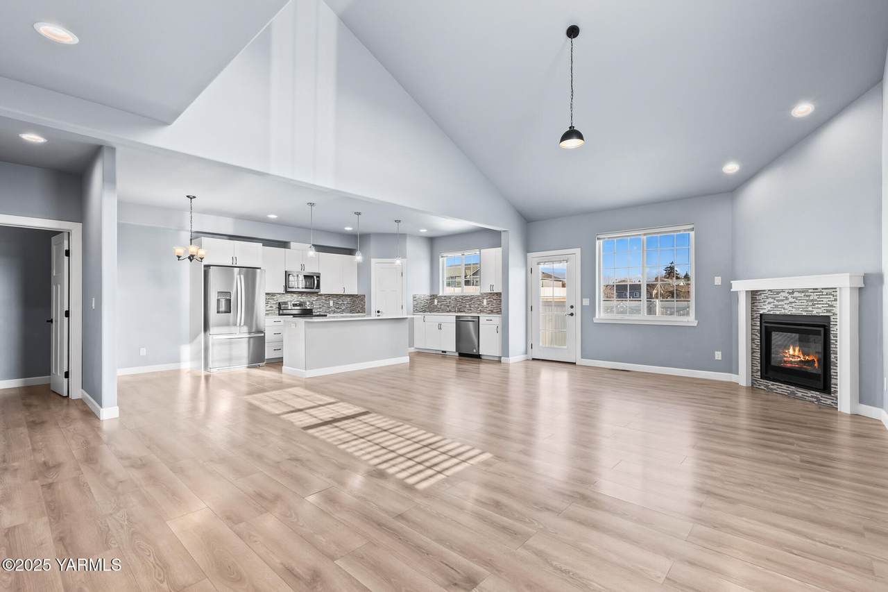 671 83rd Ave - Photo 1