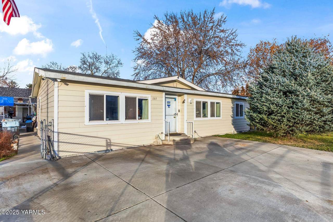 1317 Folsom Ave - Photo 1