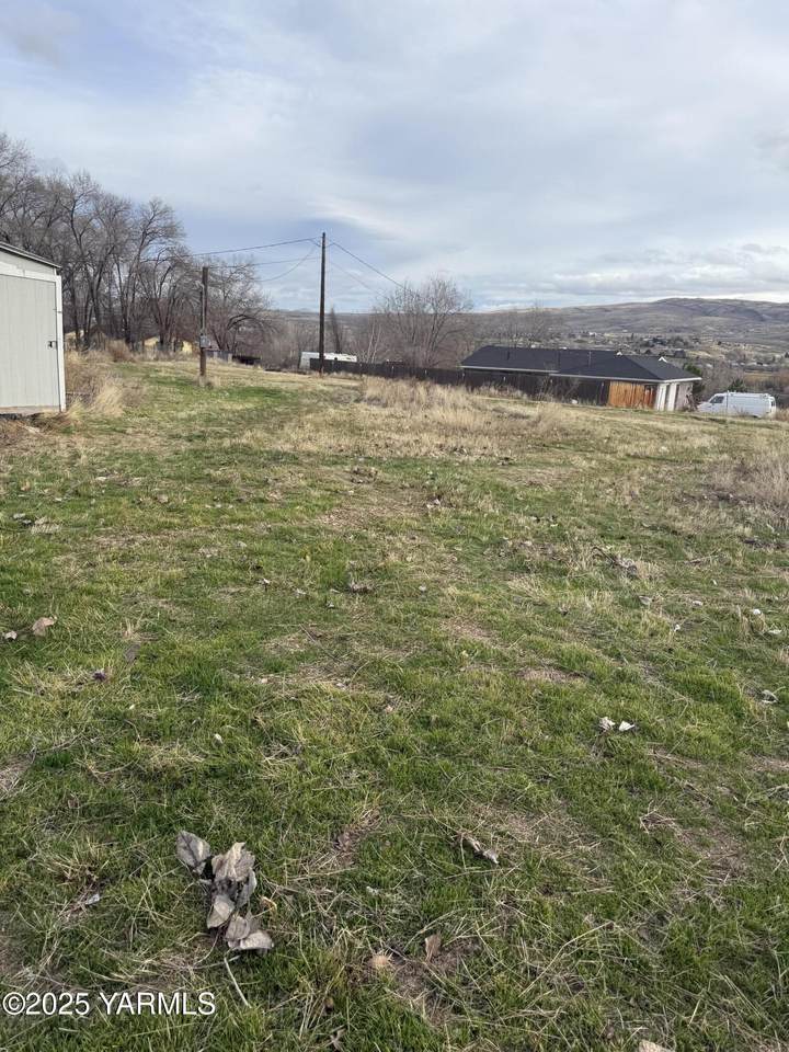 341 Johnson Rd - Photo 1