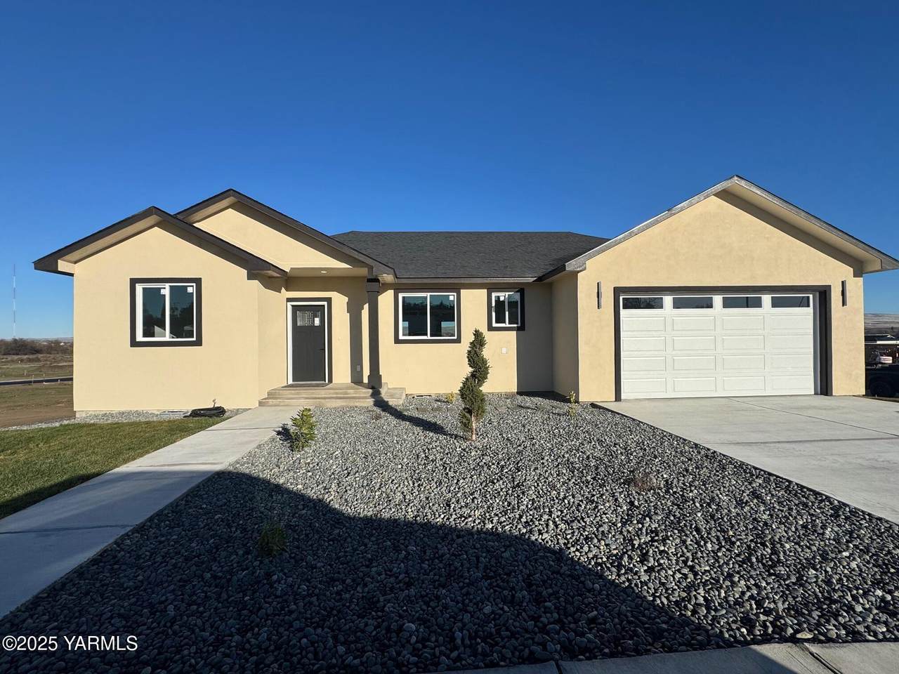 704 San Mateo Ave - Photo 1