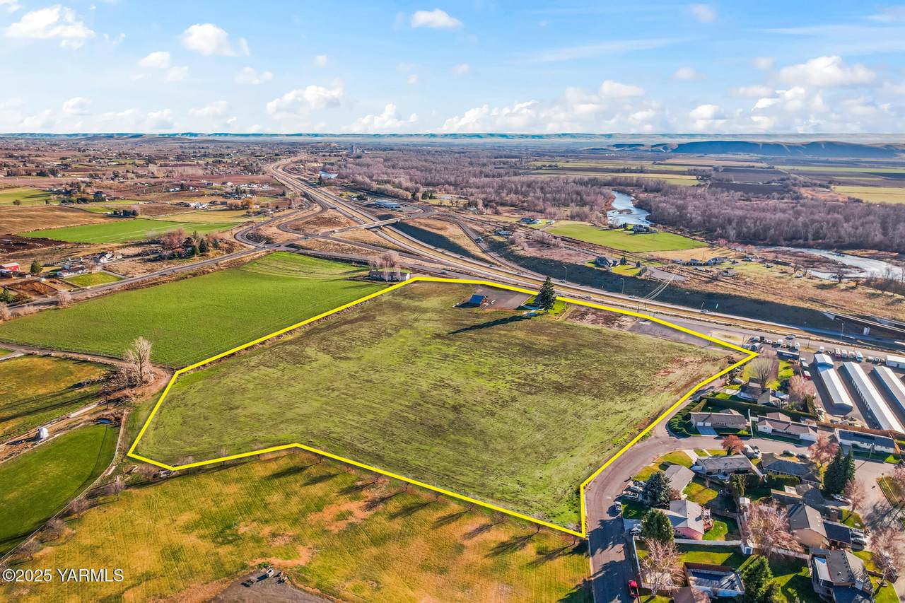 1771 1st Ave - Photo 1