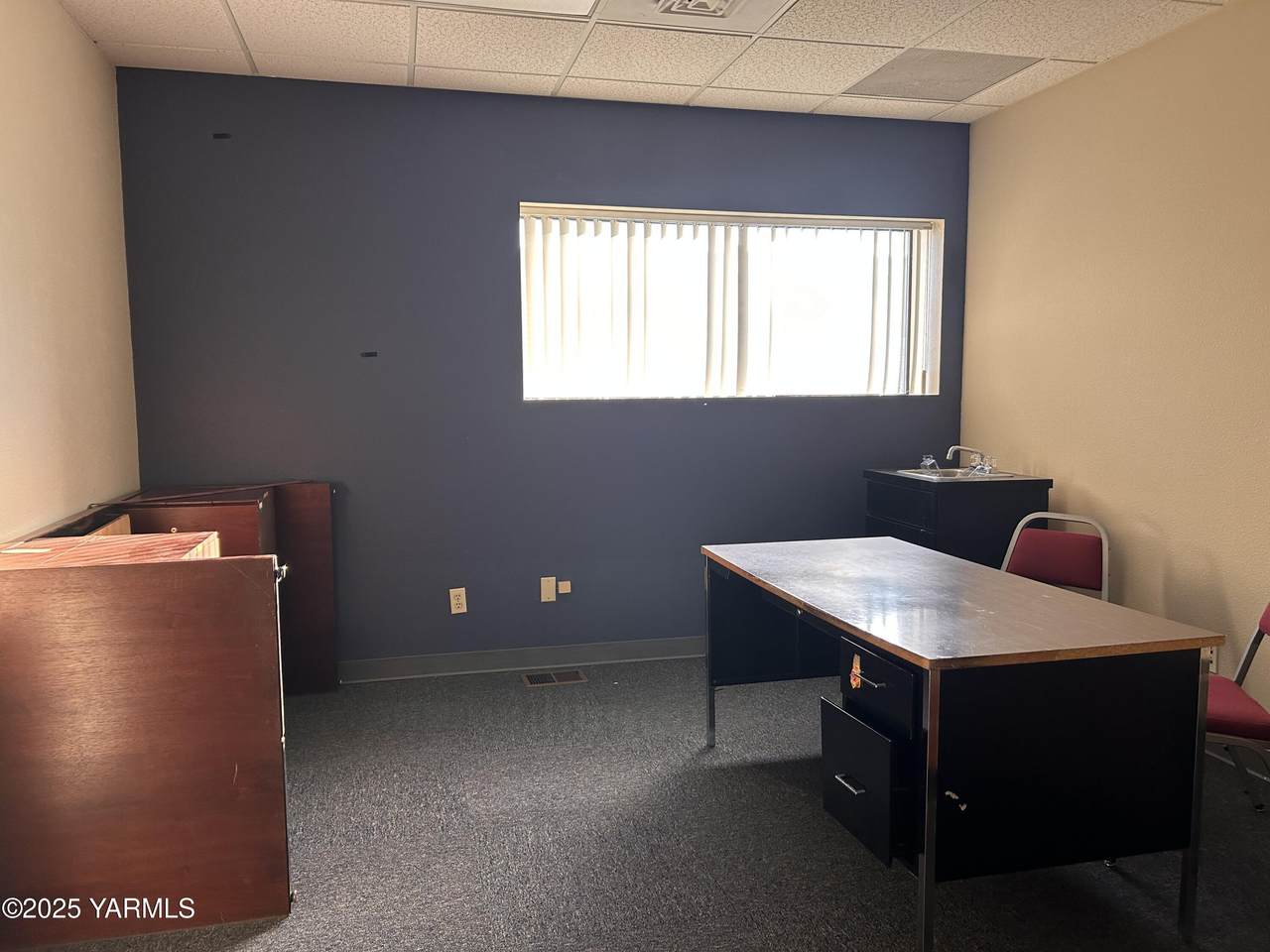 107 7th Ave - Photo 1