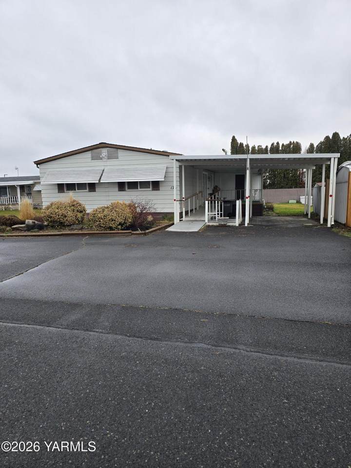 55 Washington Ave - Photo 1