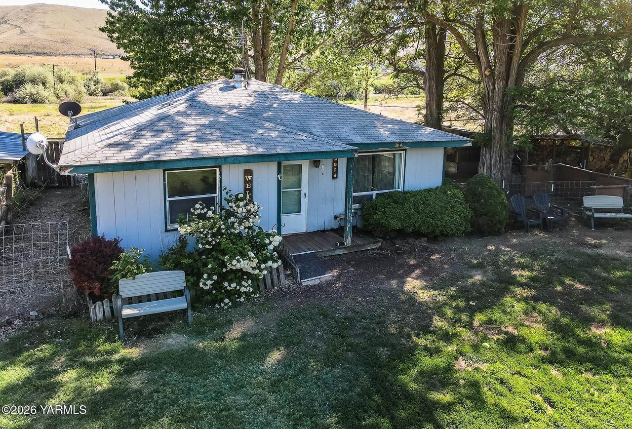 2804 1st Ave - Photo 1