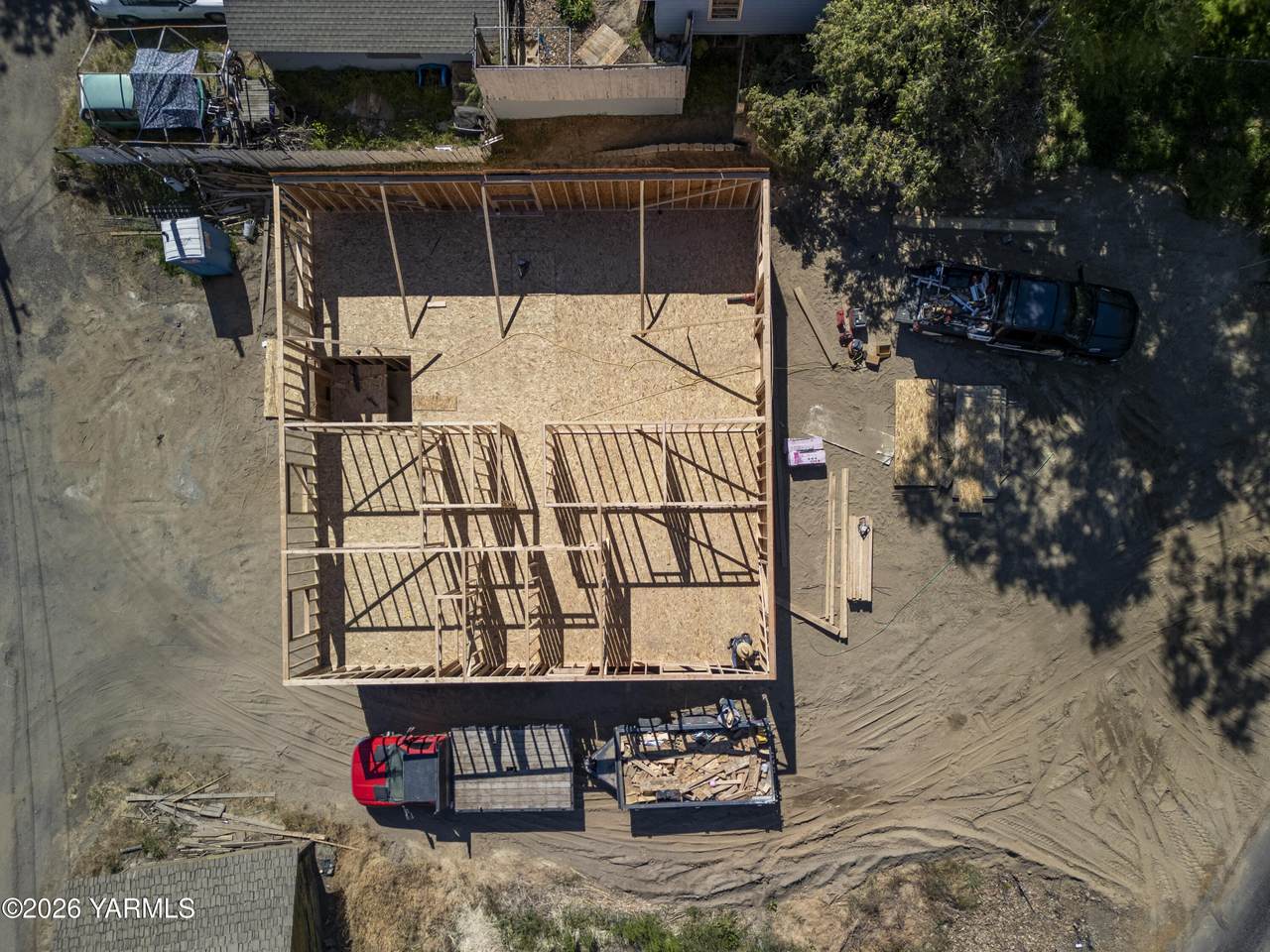 622 Sunnyside Ave - Photo 1