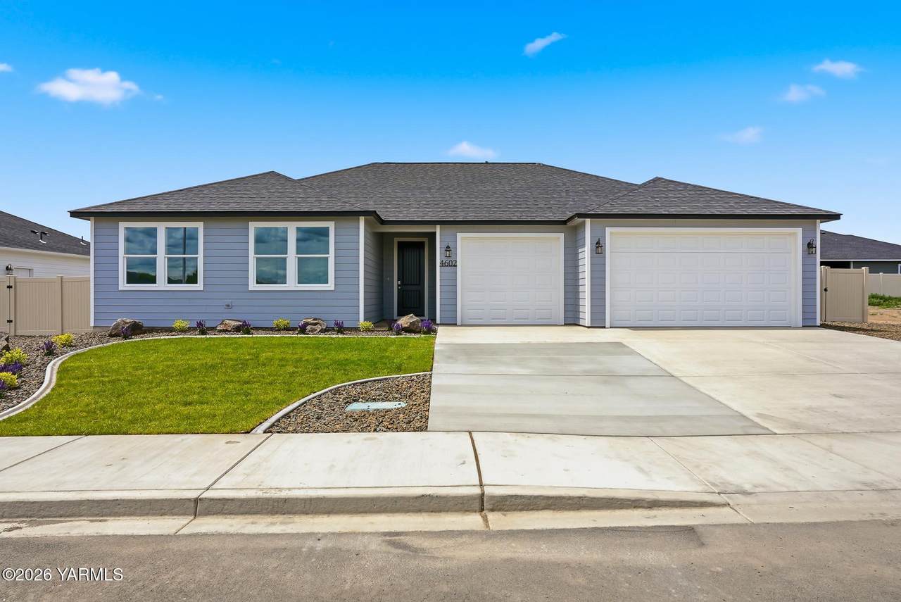 4602 Larch Ave - Photo 1