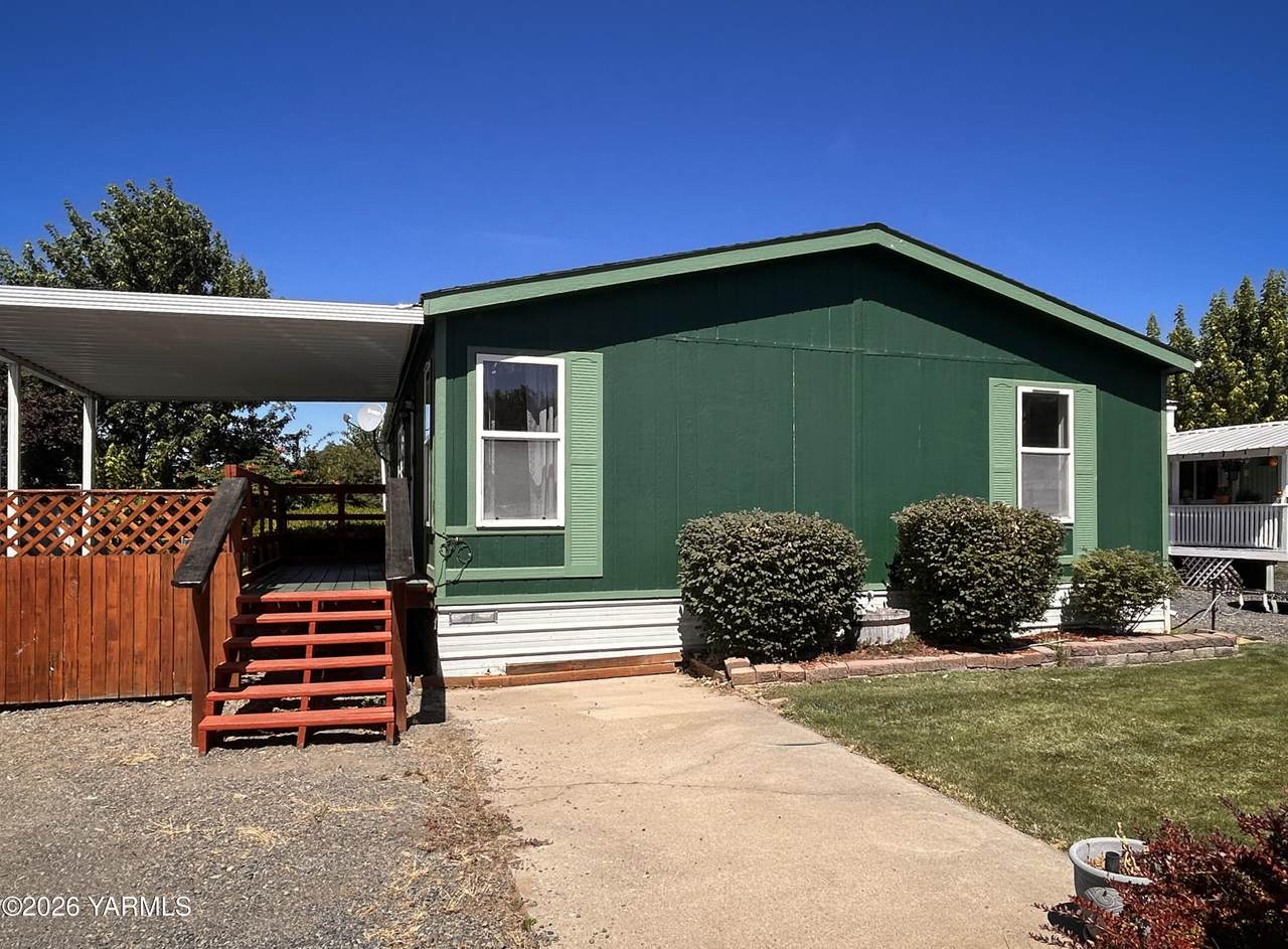 2205 Butterfield Rd - Photo 1