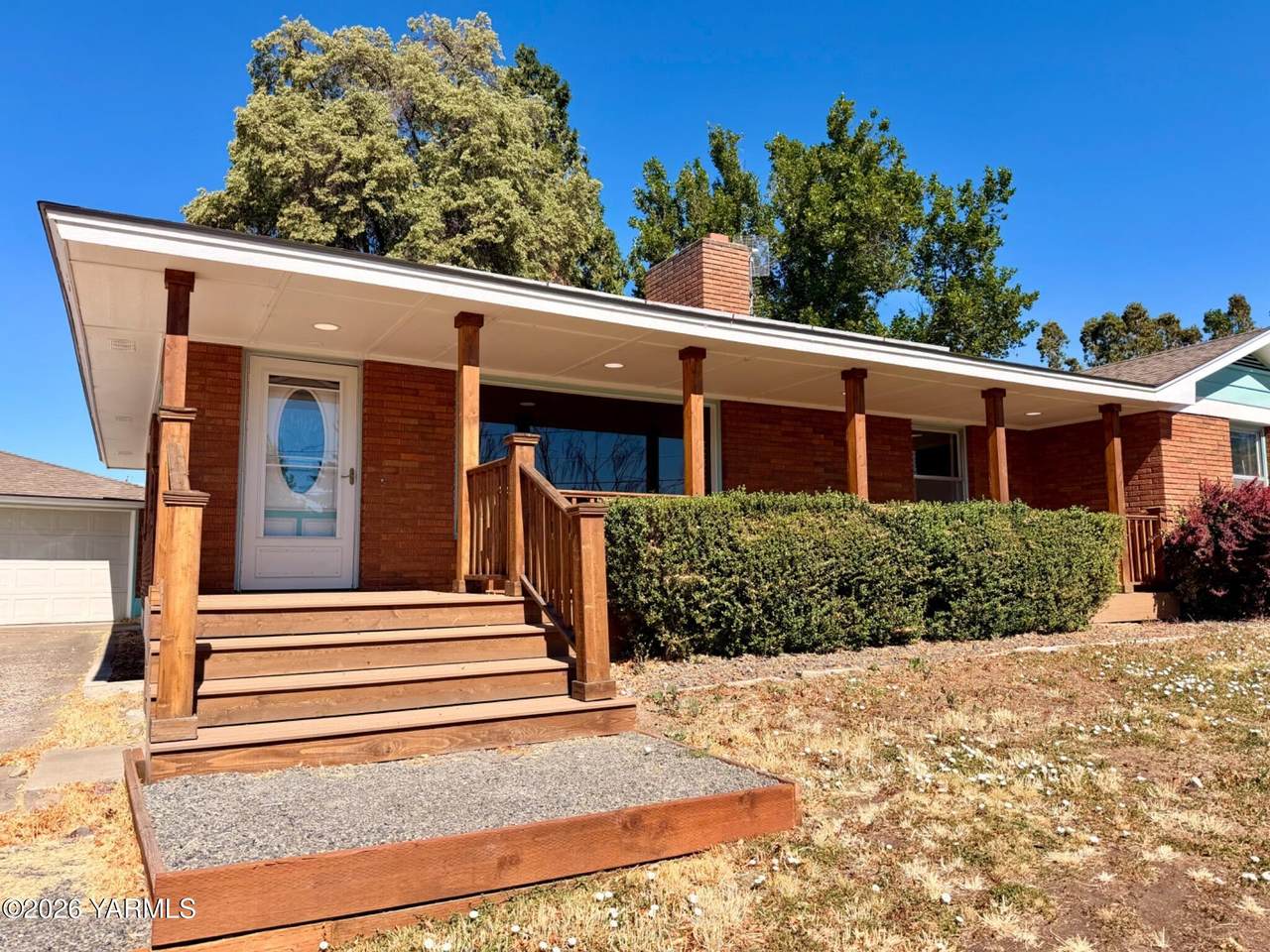 6601 Lincoln Ave - Photo 1