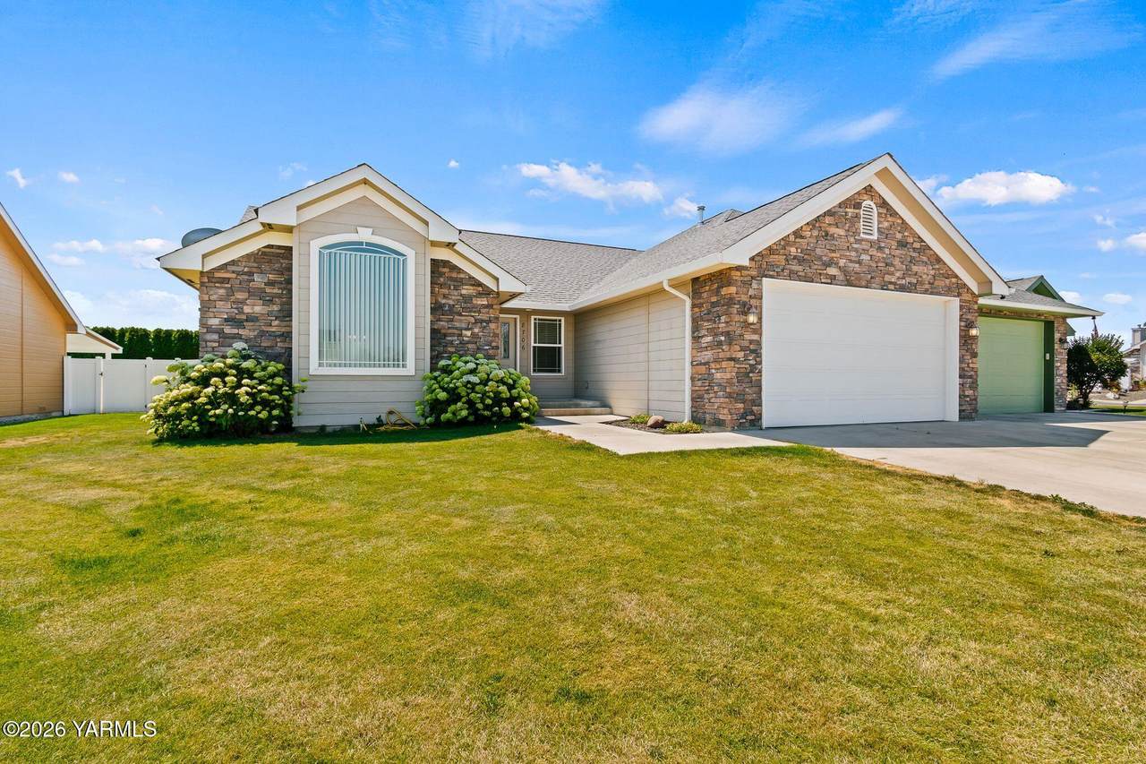8706 Garden Ave - Photo 1
