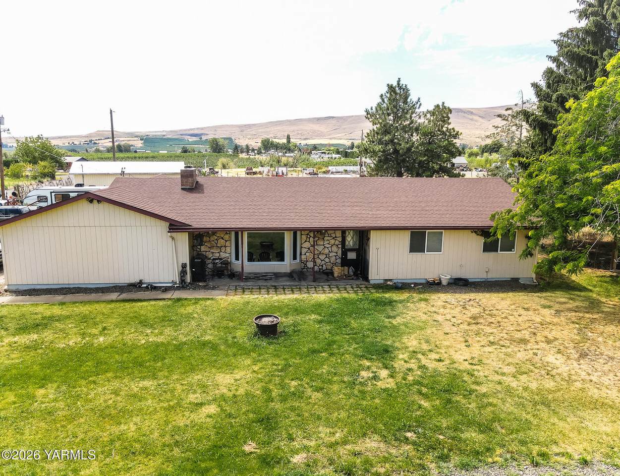 1130 Thompson Rd - Photo 1