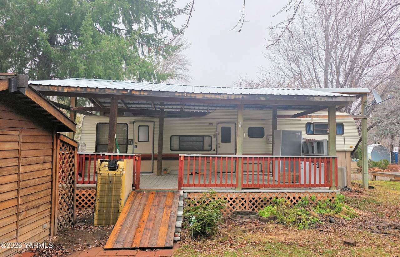 16333 Hwy 12 - Photo 1