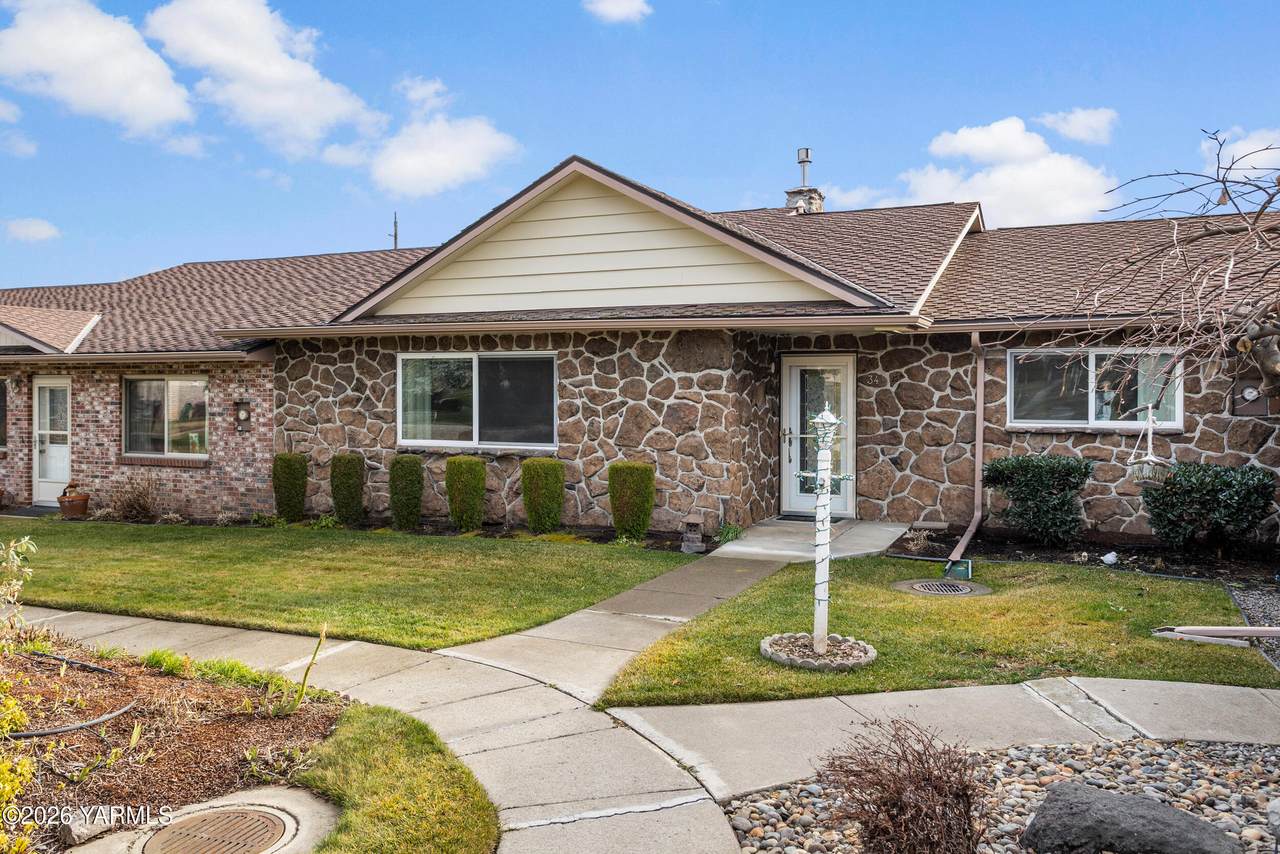 215 56th Ave - Photo 1