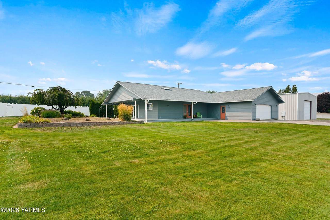 575 Parish Rd - Photo 1
