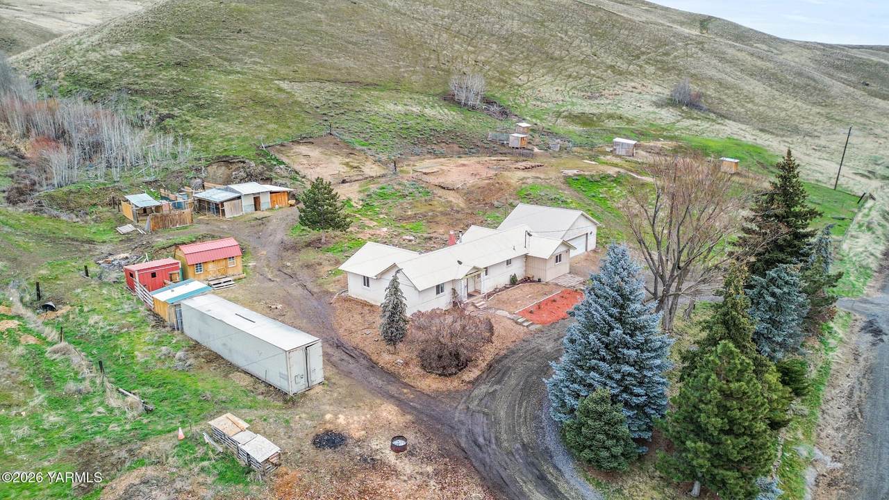 17291 Wenas Rd - Photo 1