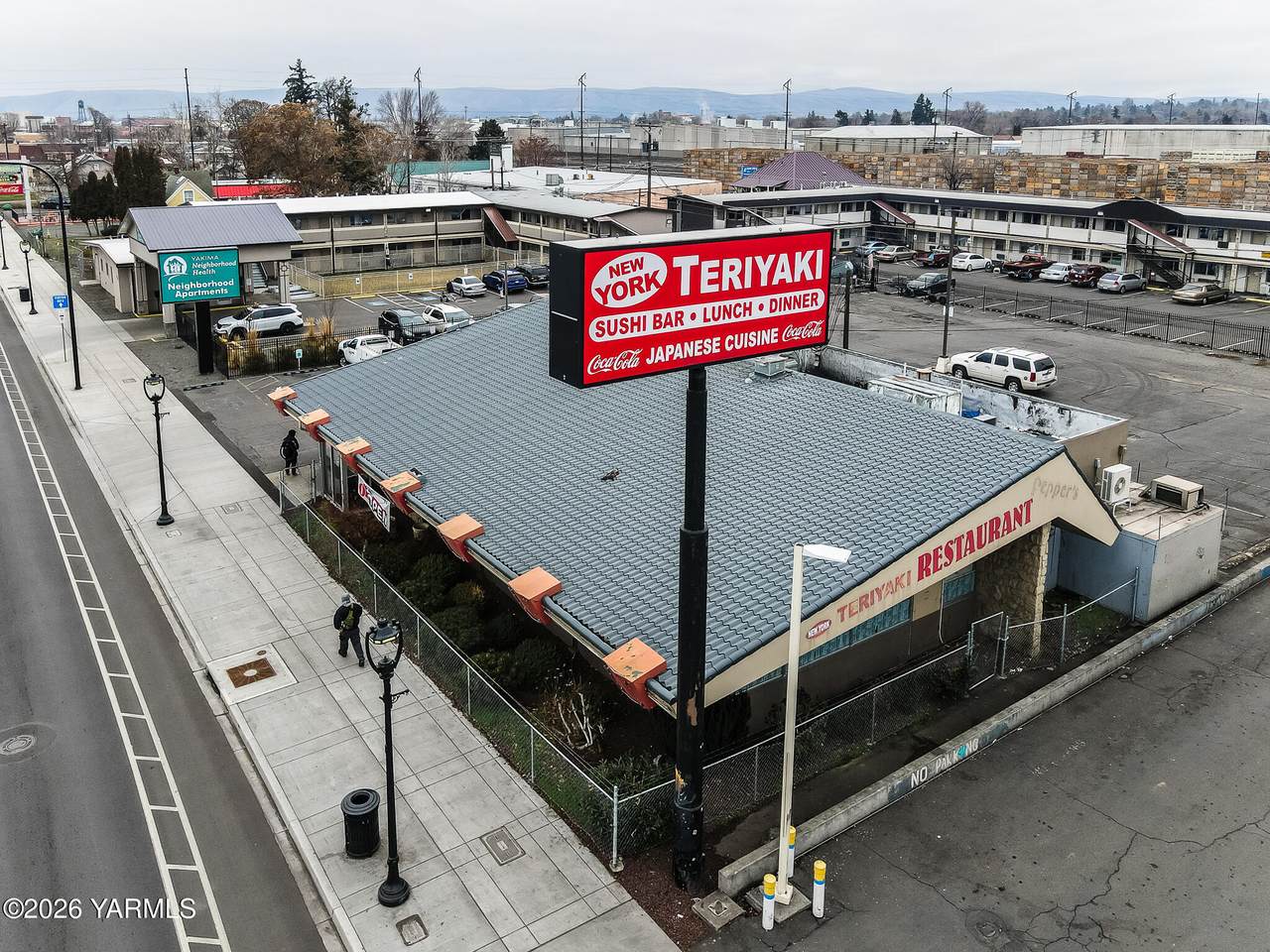 822 1st St - Photo 1