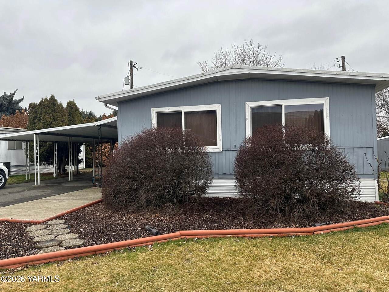 2205 Butterfield Rd - Photo 1