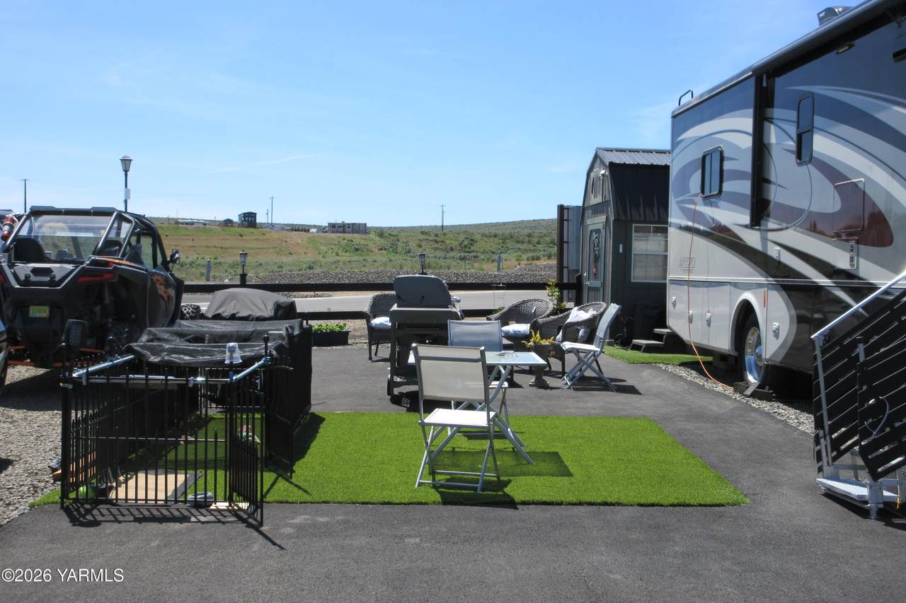 1769 Naches Wenas Rd - Photo 1