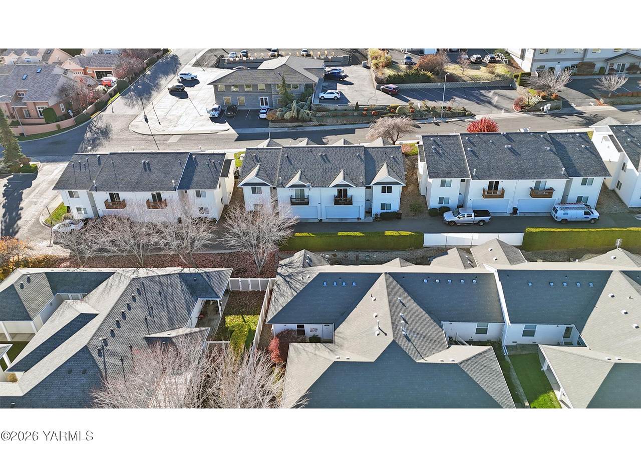 3700/3708 Fairbanks Ave - Photo 1