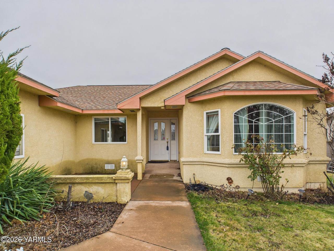 407 Concord St - Photo 1